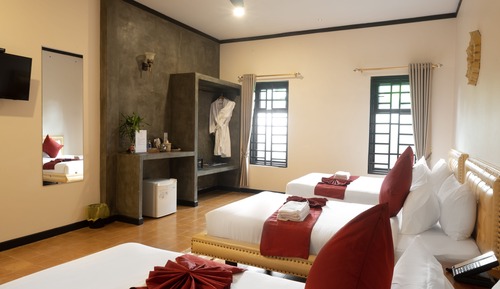 Deluxe Triple Room