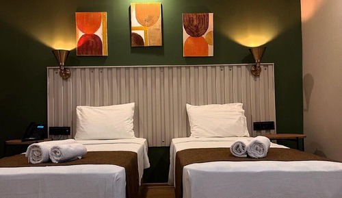 Standard Twin Room