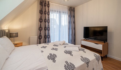 Apartment (G8)