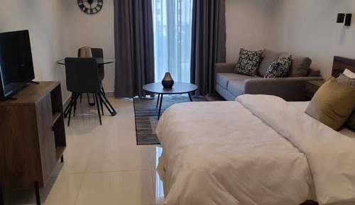 Deluxe Studio Suite