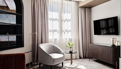 Junior Suite, 1 King Bed
