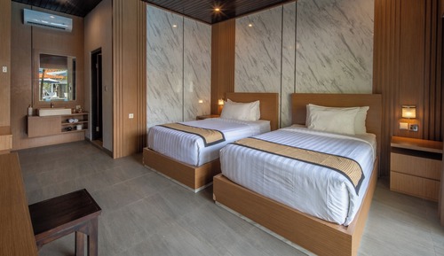 Junior Twin Room, Garden View