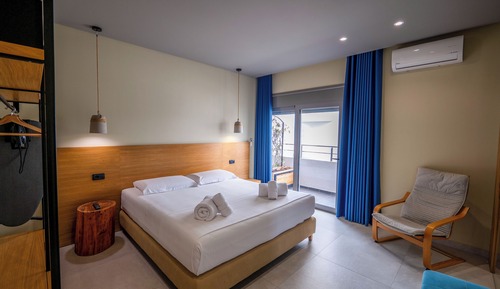 Two-Bedroom Suite with Side Sea View