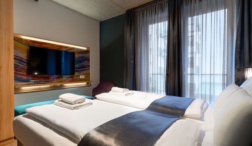 Premium Suite