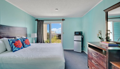 Double Room, 1 King Bed, Oceanfront