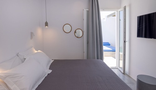 VOLAX Luxury Apartment, Private Pool