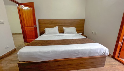 Deluxe Room, City View