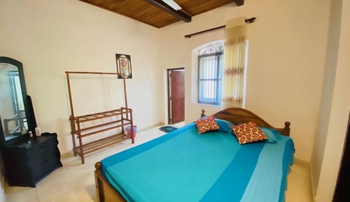 Classic Room, 1 Queen Bed, Non Smoking, Ground Floor