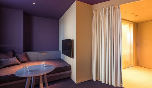 [Purple] Universal Room, Non Smoking