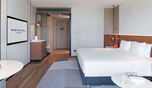 Superior Room, 1 King Bed