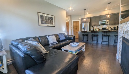 Condo, 2 Bedrooms