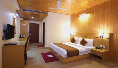 Deluxe Room, Balcony, Mountain View