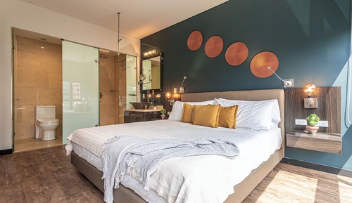 Standard Room, 1 King Bed
