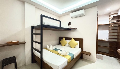 Deluxe Room no windows