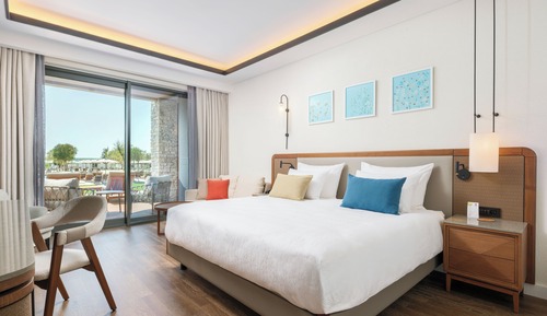 Deluxe Swim-Up Room Sea Side (Family Zone)