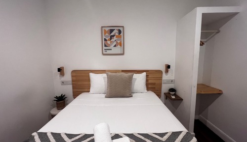 Economy Room