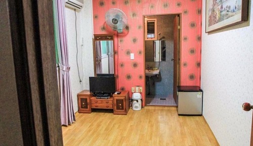 Room (Jindallae (Azalea))