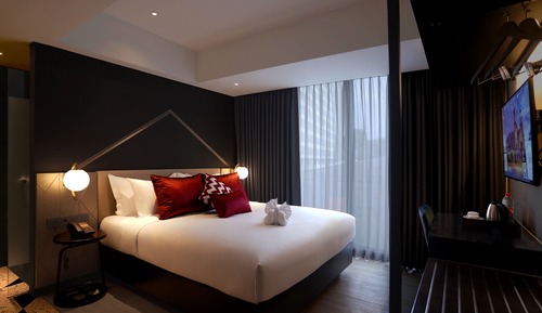 Superior Room, 1 King Bed, Smoking