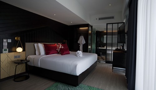 Junior Room, 1 King Bed, Non Smoking