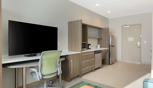 Suite, 2 Queen Beds, Accessible (Hearing)