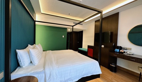 Signature Room, 1 King Bed