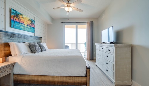 Condo, 3 Bedrooms, Sea View (2202)