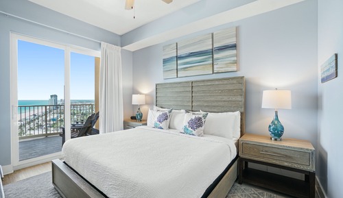 Condo, 3 Bedrooms, Sea View (2311)