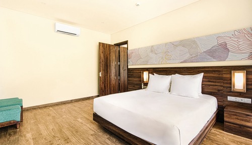 Executive Suite River View with Hoi An Memories Show (Eco class)