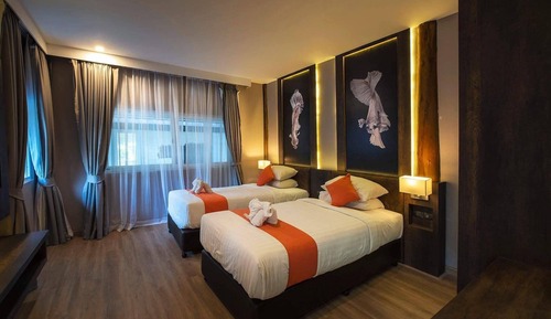 Deluxe Room, 1 Bedroom, Pool View
