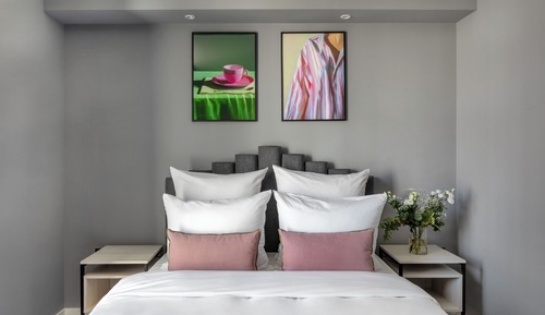 Medium Room