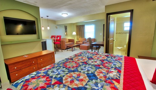 Honeymoon Suite