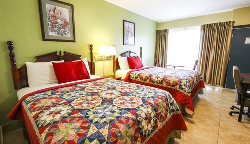 Standard Room, 2 Queen Beds, Non Smoking