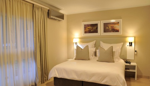 Deluxe Room, 2 Double Beds, Garden View