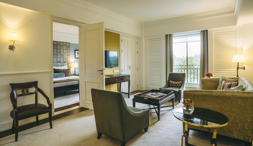 Business Suite, 1 King Bed, Balcony (Business Suite)