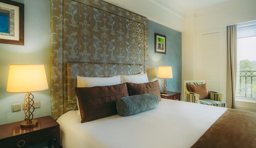 Deluxe Room, 1 King Bed, City View (Deluxe King Room - One King Bed)