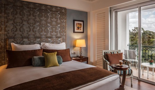 Deluxe Room, 1 King Bed, Balcony (Balcony Deluxe King - One King Bed)