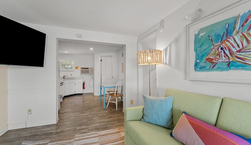 Suite, 1 Bedroom, Kitchen