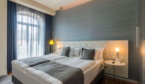Deluxe Suite, 1 Queen Bed