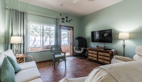 Senior Suite, 2 Bedrooms, Beachside