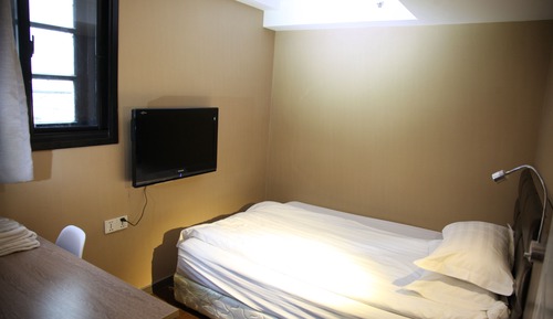 Basic Apartment