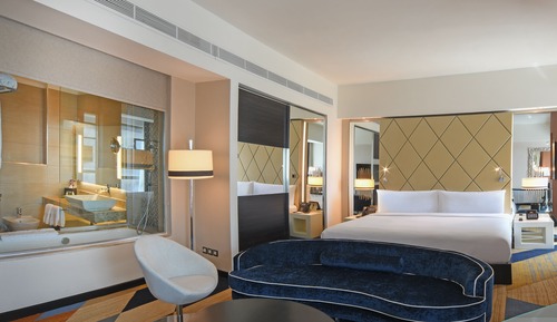 Suite, 1 King Bed