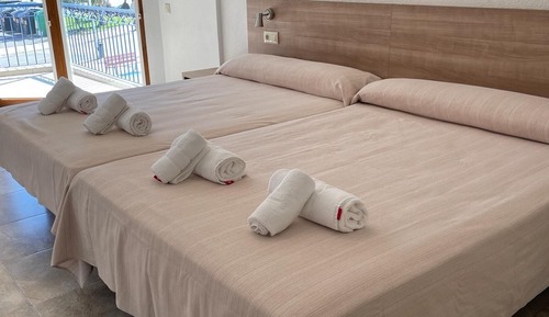 Superior Quadruple Room ( for 2 adults and 2 children)