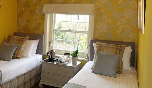 Twin Room, Ensuite (Plus Bath)