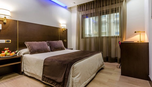 Classic Double Room, Private Bathroom
