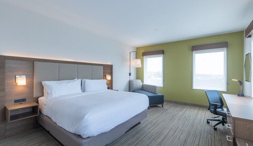 Standard Room, 1 King Bed, Accessible (Communications Accessible)