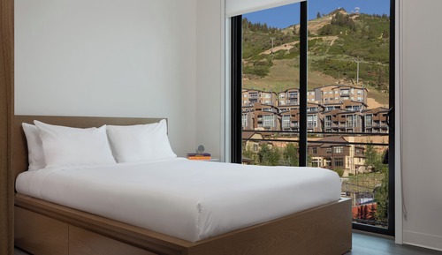 Room, 3 Bedrooms