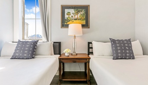 Signature Condo, 3 Bedrooms