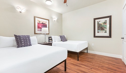 Premium Condo, 4 Bedrooms, Balcony