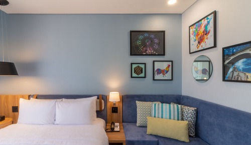 Business Room, 1 Queen Bed, Refrigerator