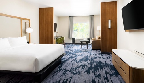 Suite, 1 King Bed with Sofa bed, Non Smoking